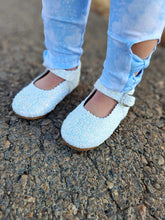 Load image into Gallery viewer, Winter Flurries glitter pearl MJ-RTS