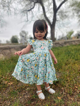 Load image into Gallery viewer, Dainty Sandals(white)-RTS