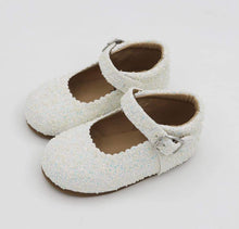 Load image into Gallery viewer, Winter Flurries glitter pearl MJ-RTS