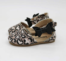 Load image into Gallery viewer, Wild Love Side Bows-RTS